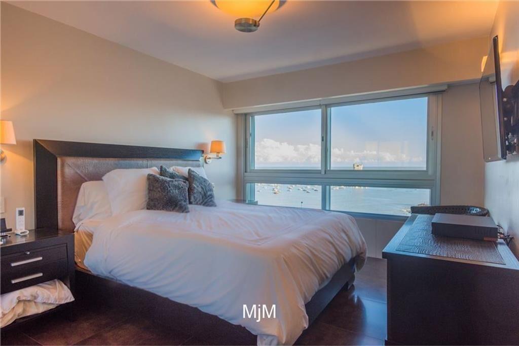 ALQUILER APARTAMENTO POCITOS 4 DORMITORIOS