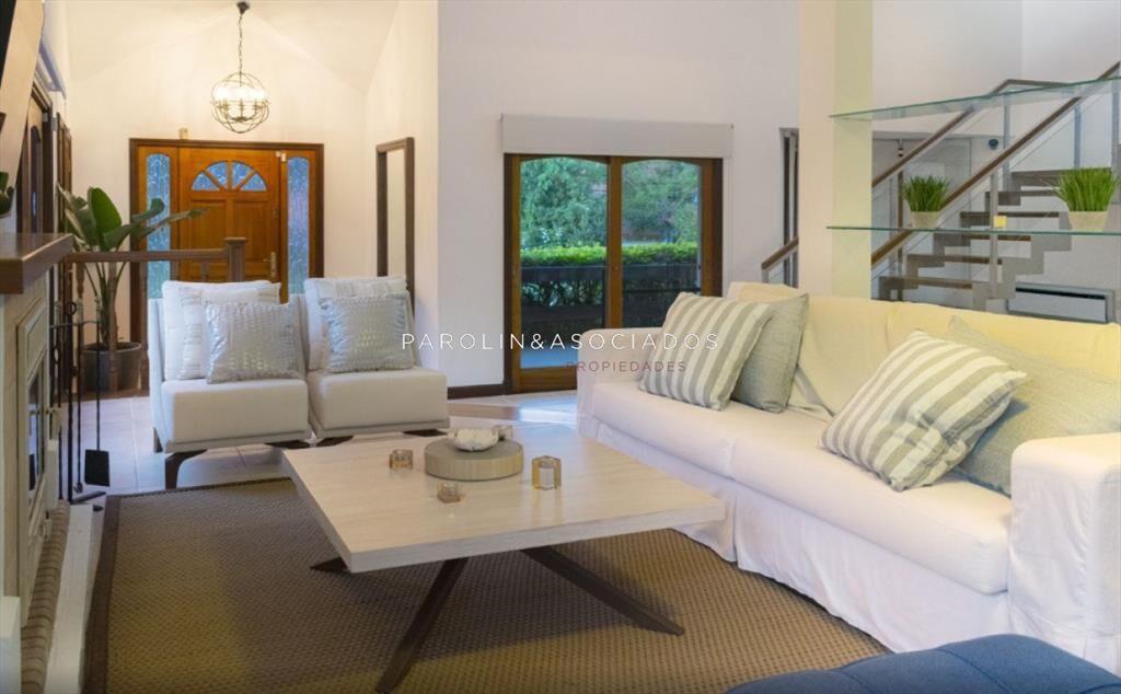 Casa en venta de 4 dormitorios en playa Mansa,
