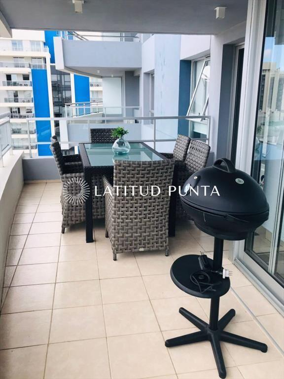 Apartamento 2 dormitorios y medio. Brava