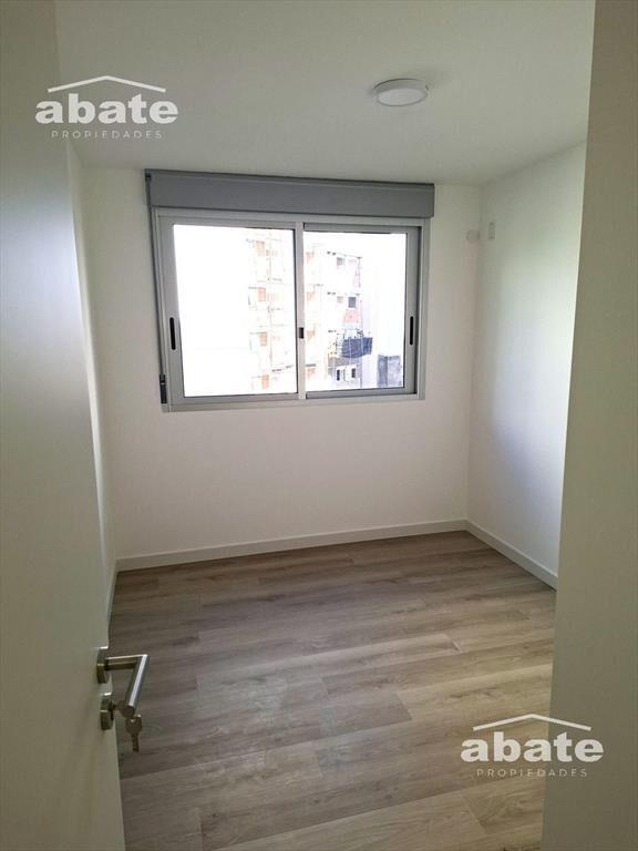 Venta apartamento 1 dormitorio GRAN PATIO PRIVADO en Cord