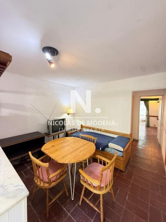 En venta apartamento de 1 dormitorio con privado