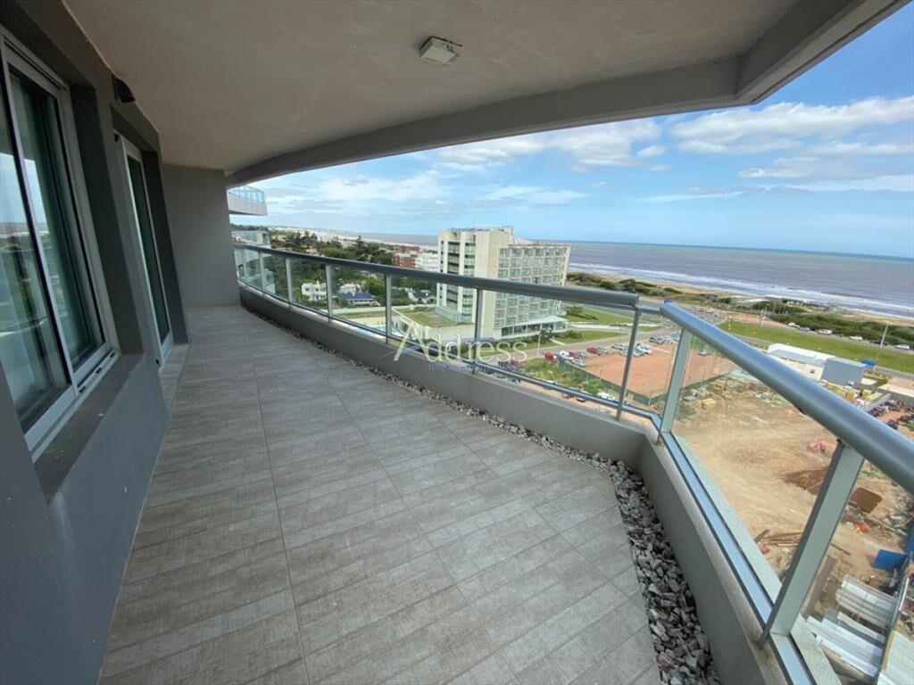 Apartamento en Brava -3 dormitorios