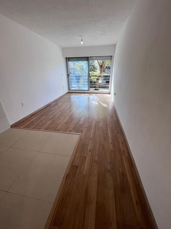 Alquilo apartamento, edificio con  Gym, barbacoa, sala lect