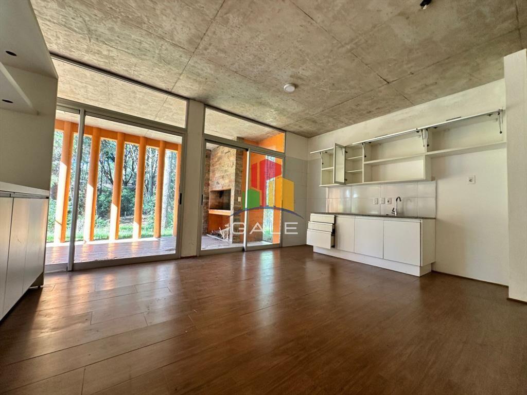 Casa en venta y alquiler anual en Club del Lago -