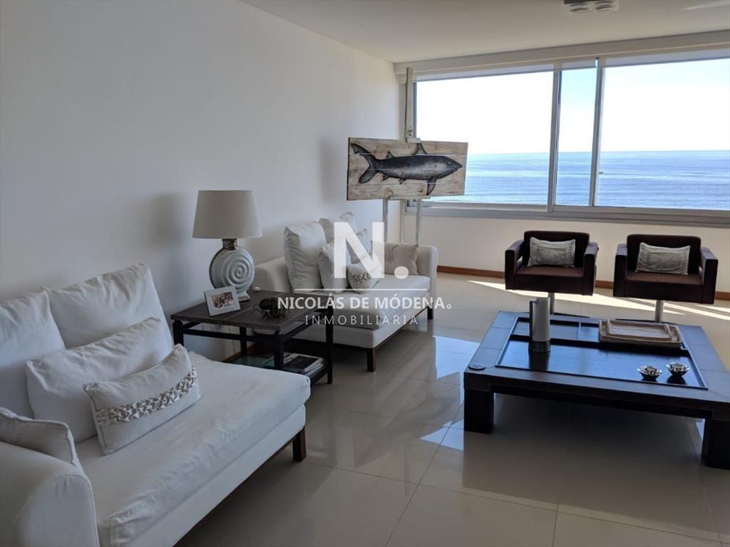 Departamento en alquiler con excelente diseño y