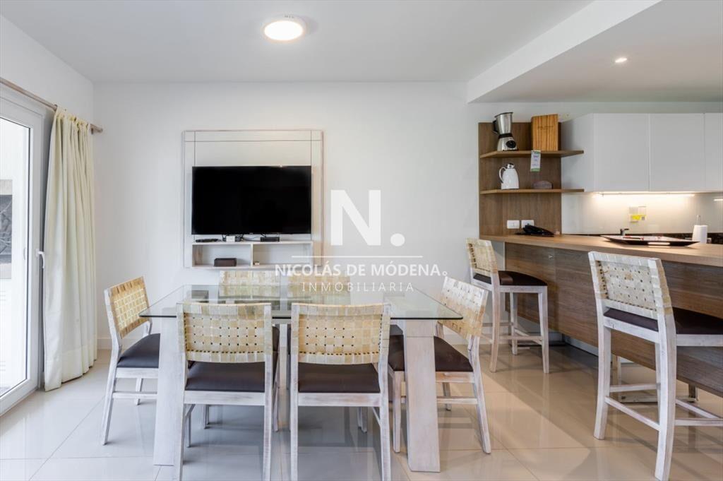 En venta apartamento en Punta Ballena de 4 en
