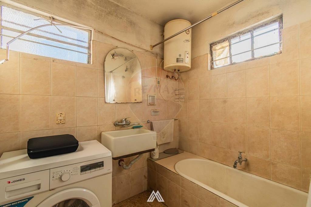 VENTA DE TRIPLEX EN PUNTA CARRETAS CON GARAJE