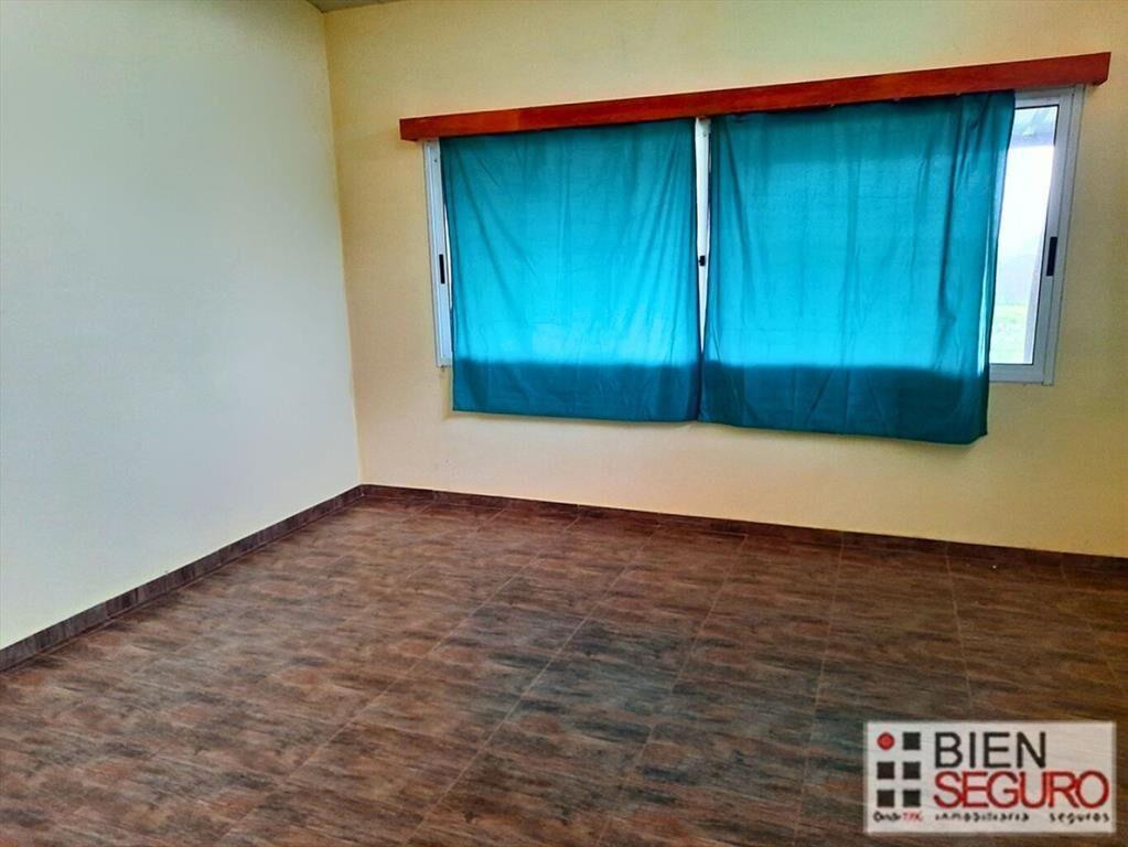 Chacra de 1,1has. con 3 casas en venta en Las Brujas