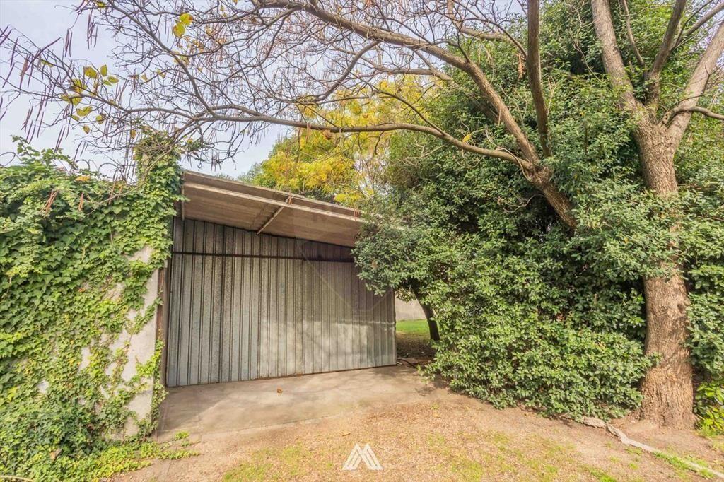 VENTA LOCAL, GRAN TERRENO, EN LA COMERCIAL