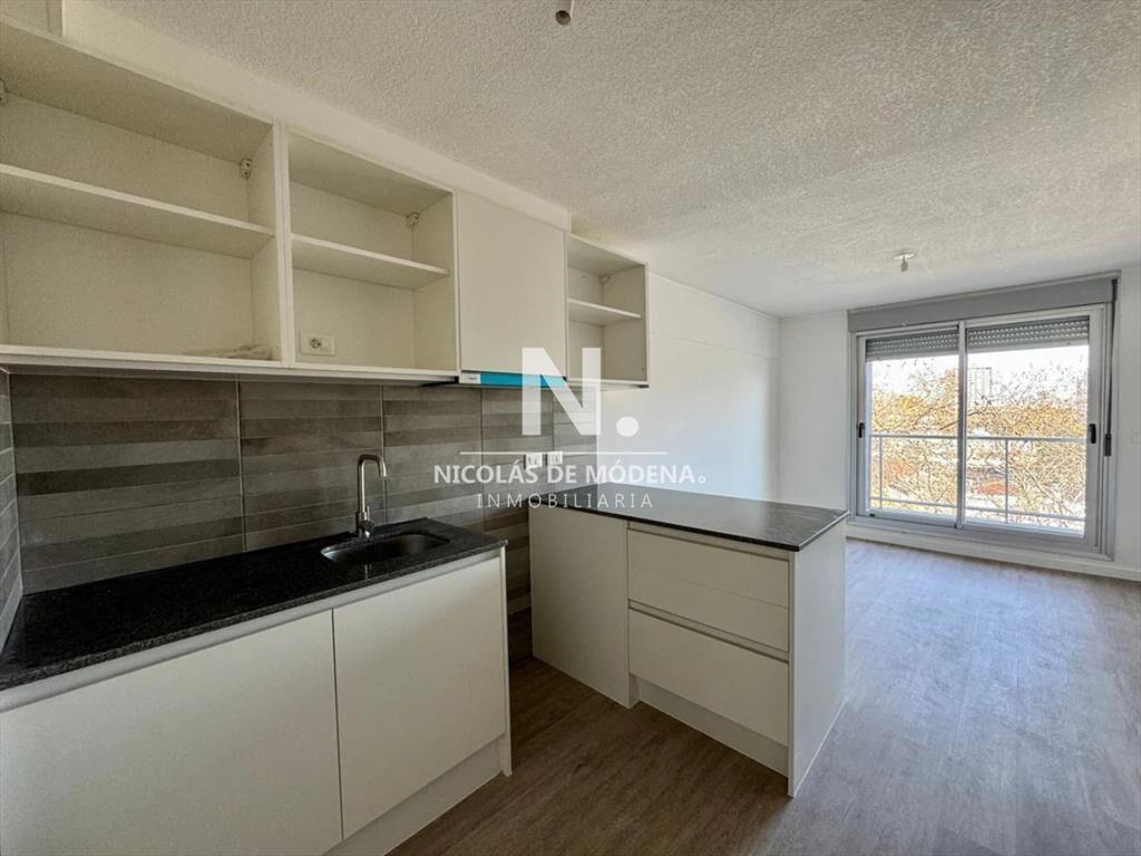 Apartamento 1 Dormitorio con Renta en Tres Cruces - Montevi