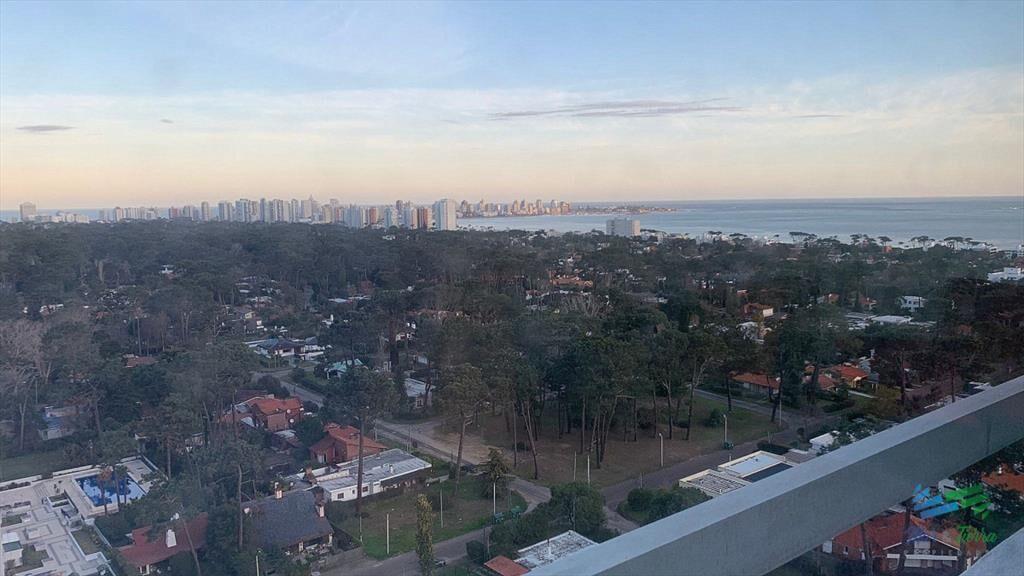 Venta de apartamento 3 dormitorios en Roosevelt