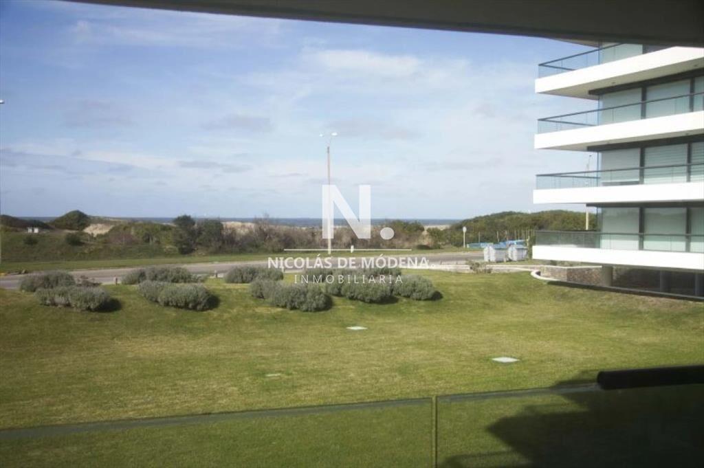 Venta Apartamento 3 dormitorios zona Playa Brava