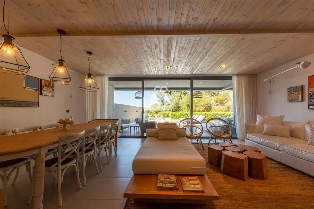 Venta apartamento 3 dormitorios con piscina Playa