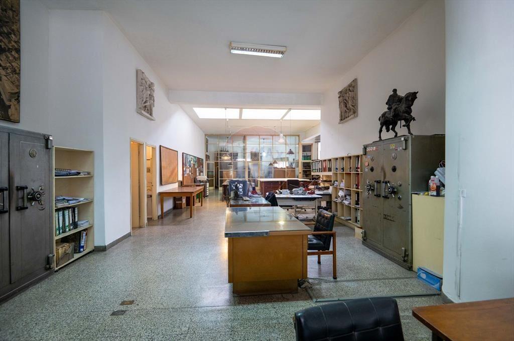ALQUILER LOCAL COMERCIAL AVENIDA LIBERTADOR CENTRO