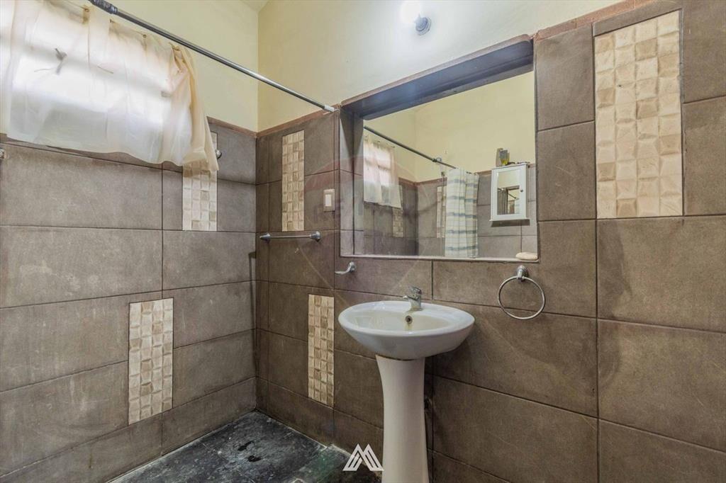 Venta de campo 5,8Ha. con casa en La Montañesa