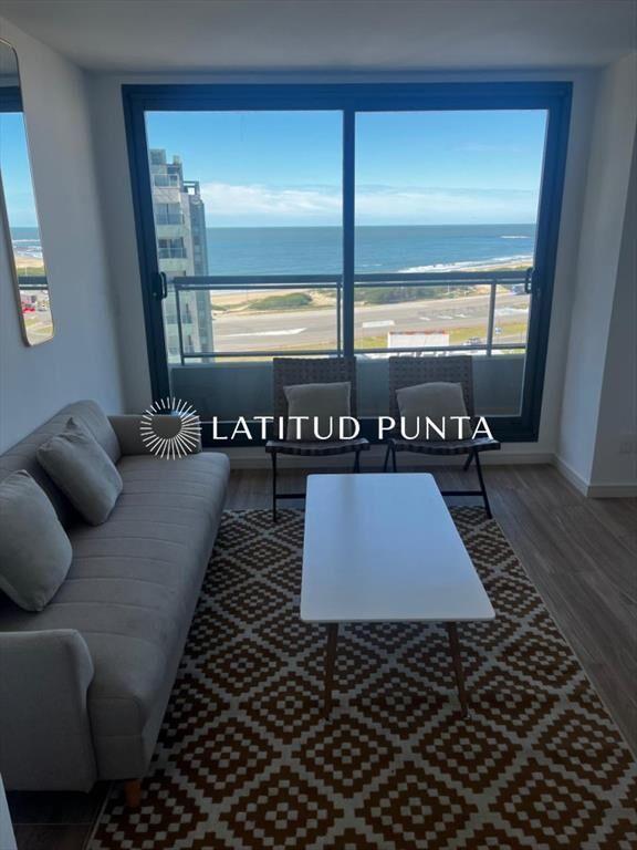 Playa Brava, apartamento en venta de dos