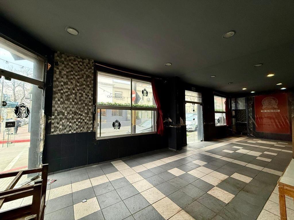 ALQUILER LOCAL COMERCIAL ESQUINA MALVIN