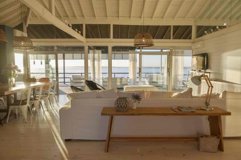 CASA EN ALQUILER FRENTE AL MAR EN JOSE IGNACIO