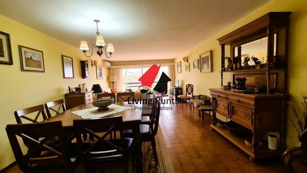 Apartamento en Roosevelt, 3 dormitorios *