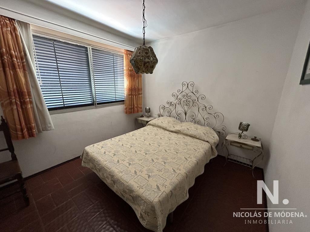 Apartamento en venta de dos dormitorios primera linea de pl