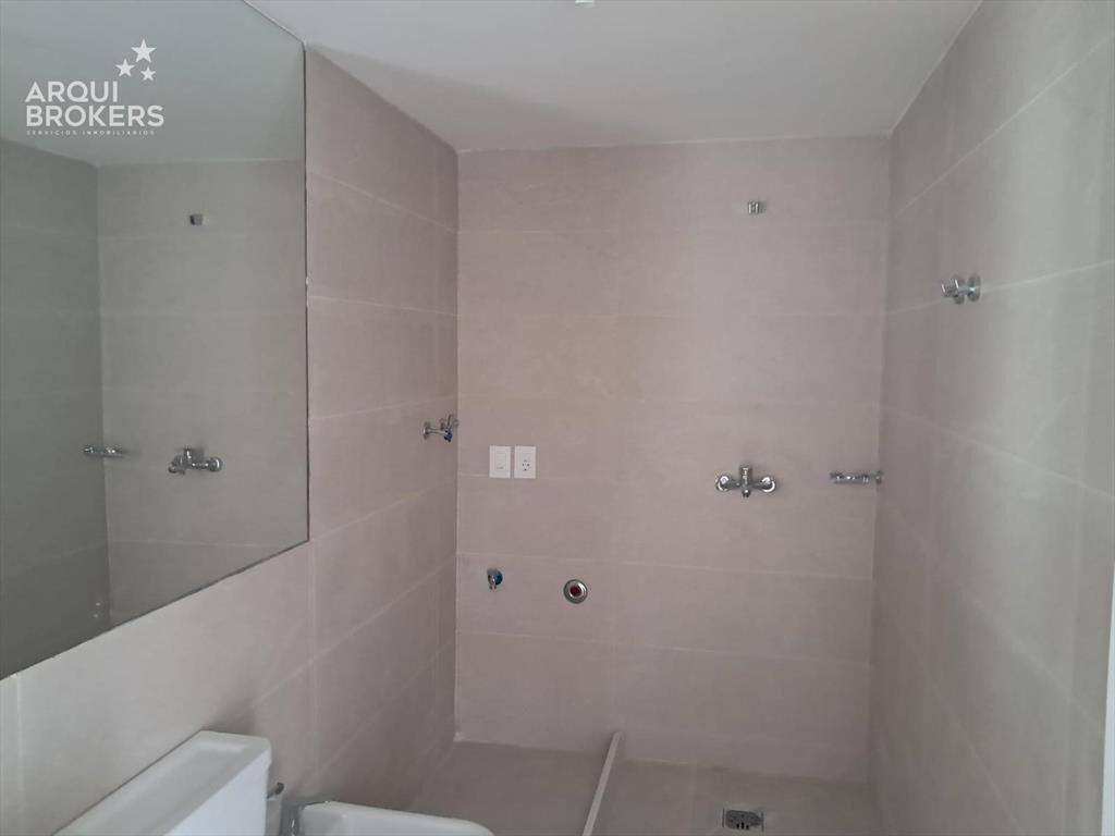 Apartamento de un dormitorio en alquiler en Cordón - 1014