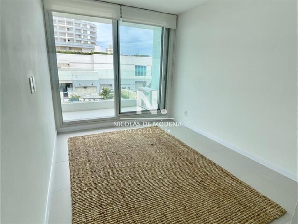 Apartamento en Punta del Este, Mansa