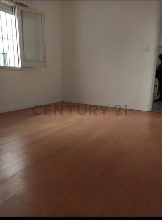 VENTA Apartamento 2 Dormitorios LA COMERCIAL,PRIMER PISO ...