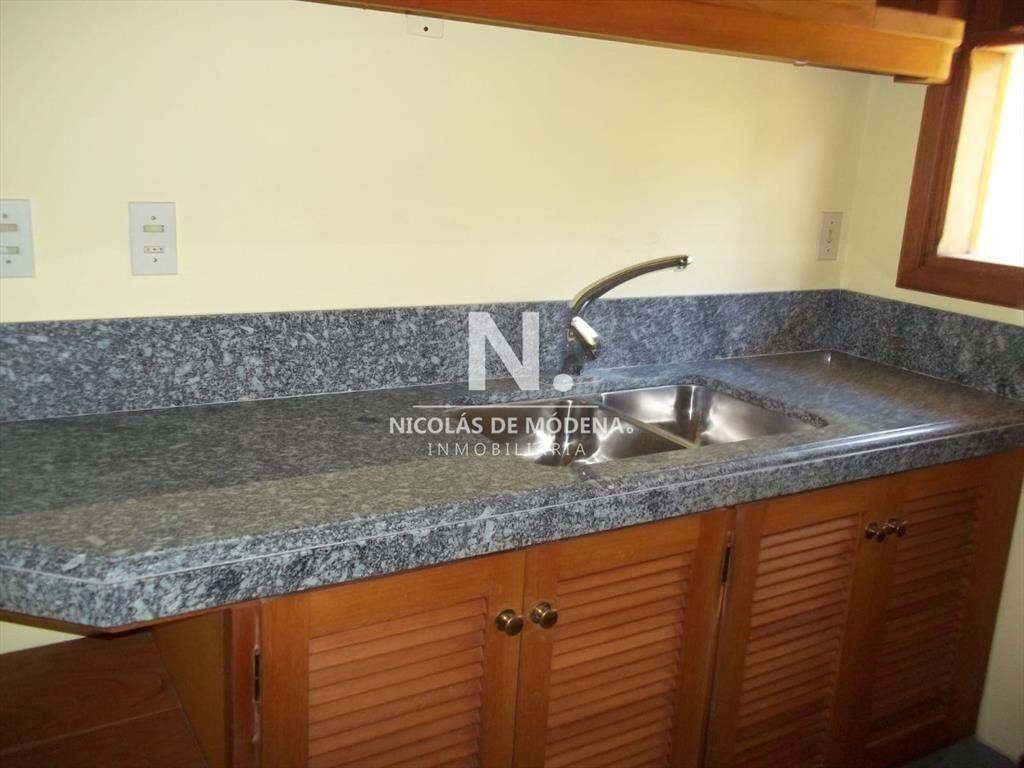 Venta casa en punta del este con 4 dormitorios.