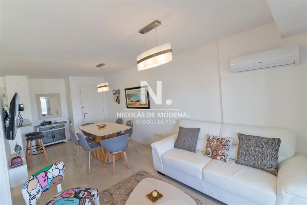 Hermoso Apartamento en torre Arenas del Mar 2