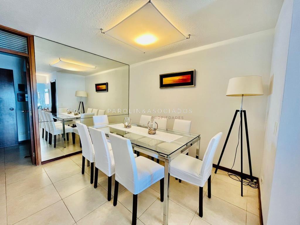 Departamento en Venta de 3 Dormitorios Playa del