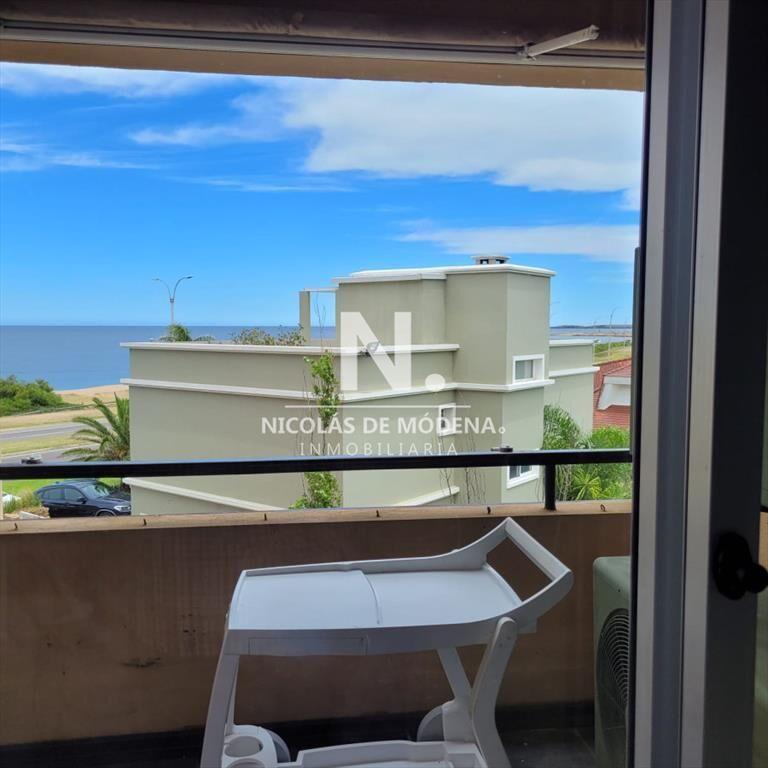 Vende apartamento de 3 Dormitorios en Pinares del