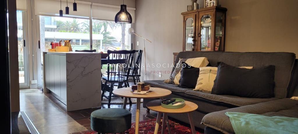 Apartamento de 2 dormitorios en venta en Punta