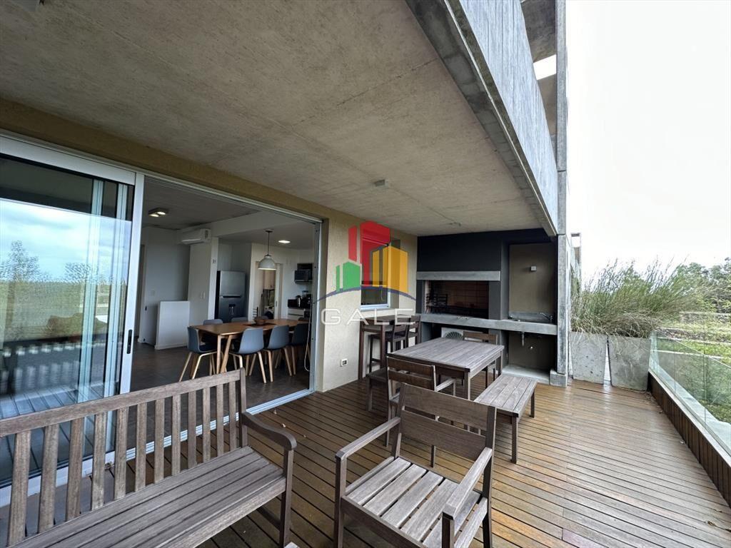 Venta de excelente apartamento en Punta Ballena