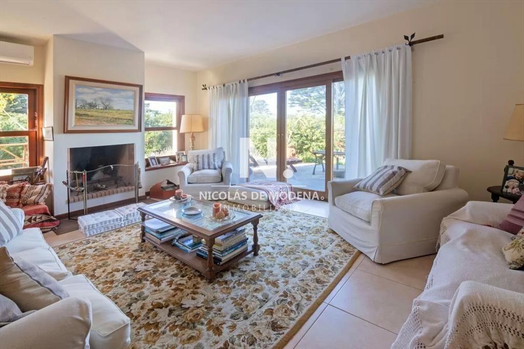 Chalet en venta en San Rafael proximo al mar. 5 +