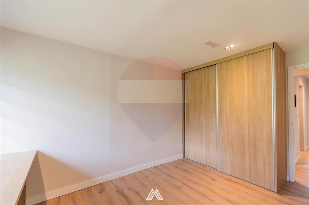 Casa reciclada, 3 dormitorios,  jardín y piscina
