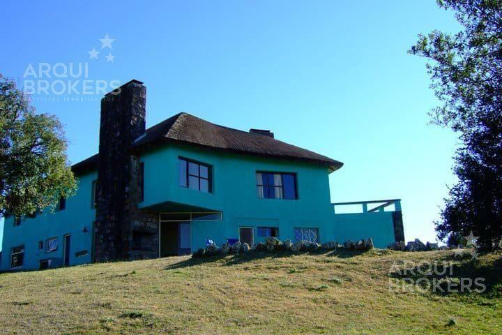 Casa de 4 dormitorios en venta en Villa Serrana