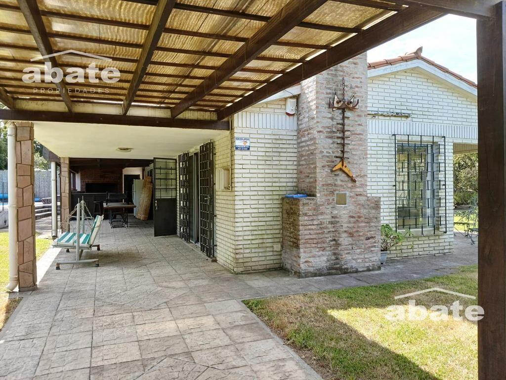 Venta de Casa en Pinares de Atlántida
