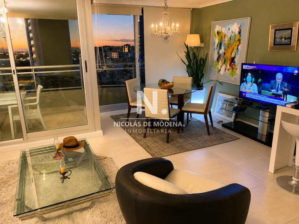 Penthouse Exclusivo en Zona Premium: Amplio 2 y