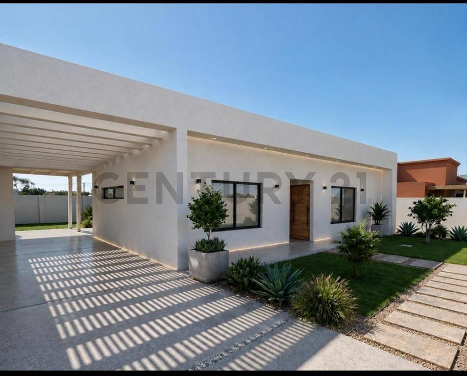 Casa a ESTRENAR DICIEMBRE 2026 c/PISCINA a metros del mar...