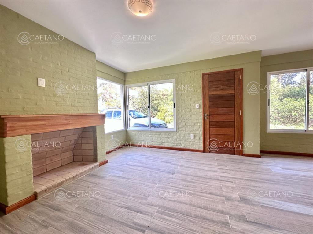 Venta casa - 2 Dormitorios 2 BaÃ±os + Parrillero - PiriÃ¡po