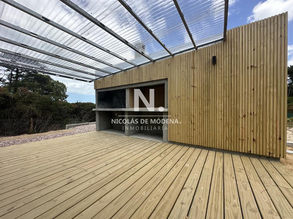 Venta casa a estrenar en barrio Club del lago