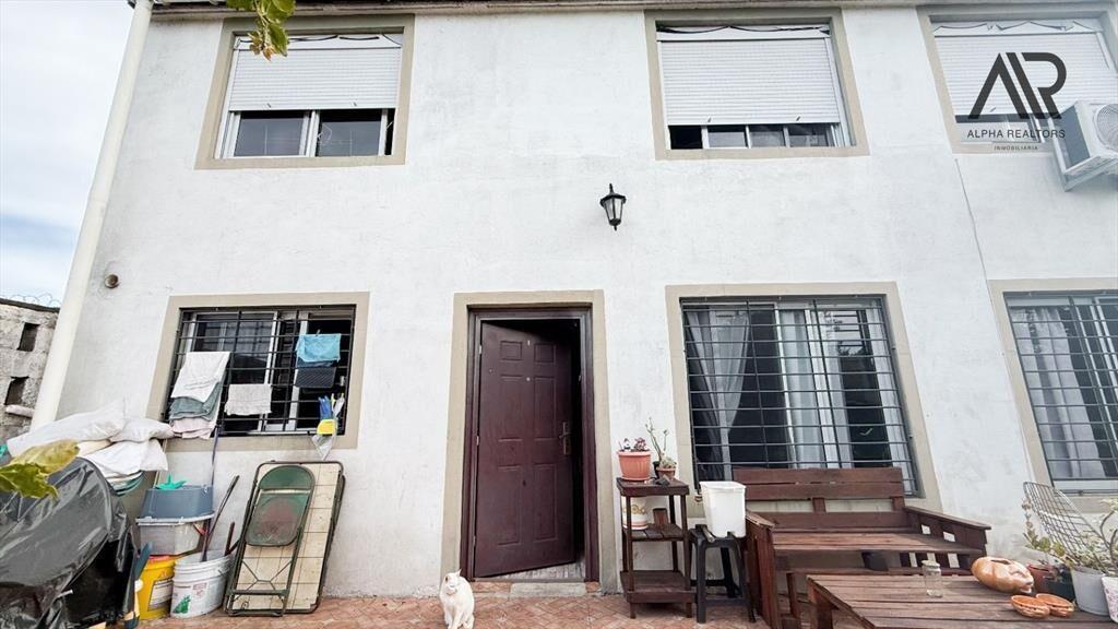 VENTA DOS CASAS CON RENTA 8% BRUTAUSD ISMO PADRON MALVÍN...