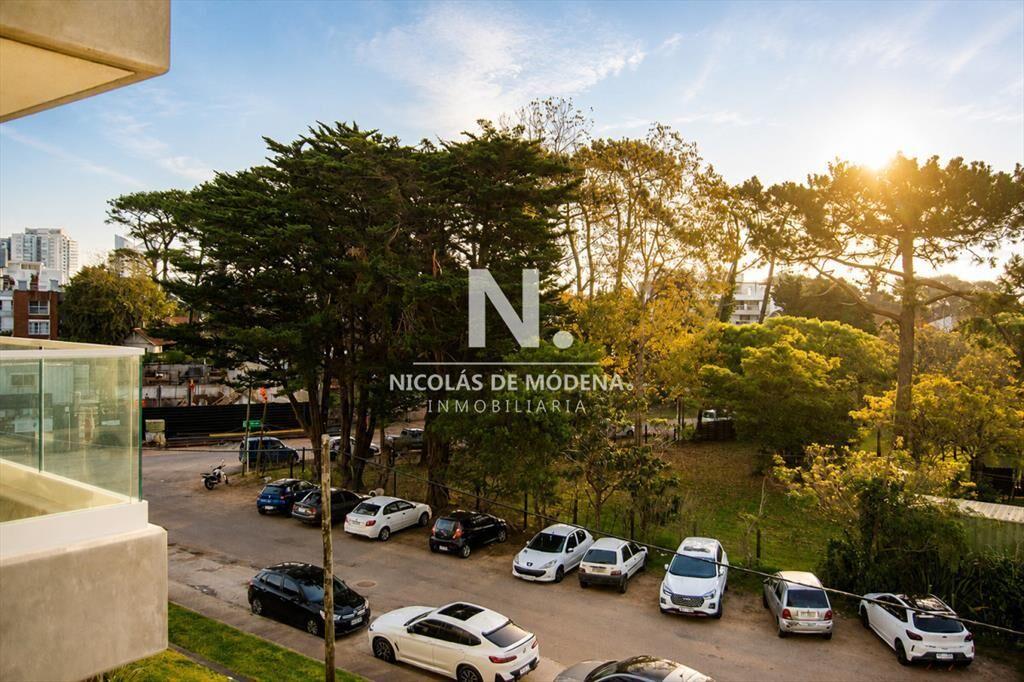 En venta apartamento de 3 dormitorios en Brava,