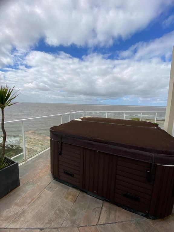 Alquiler Apartamento monoambiente amoblado con vista al mar