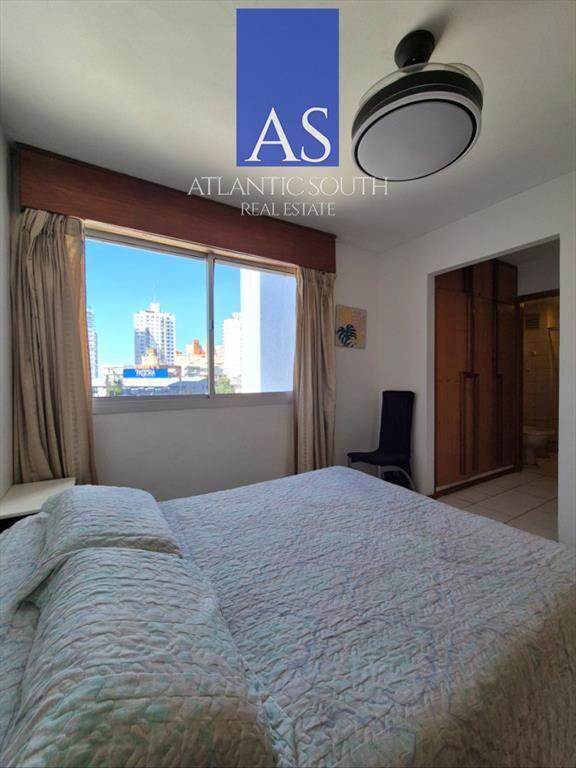 Apartamento de 1 dormitorio terraza cochera cerca
