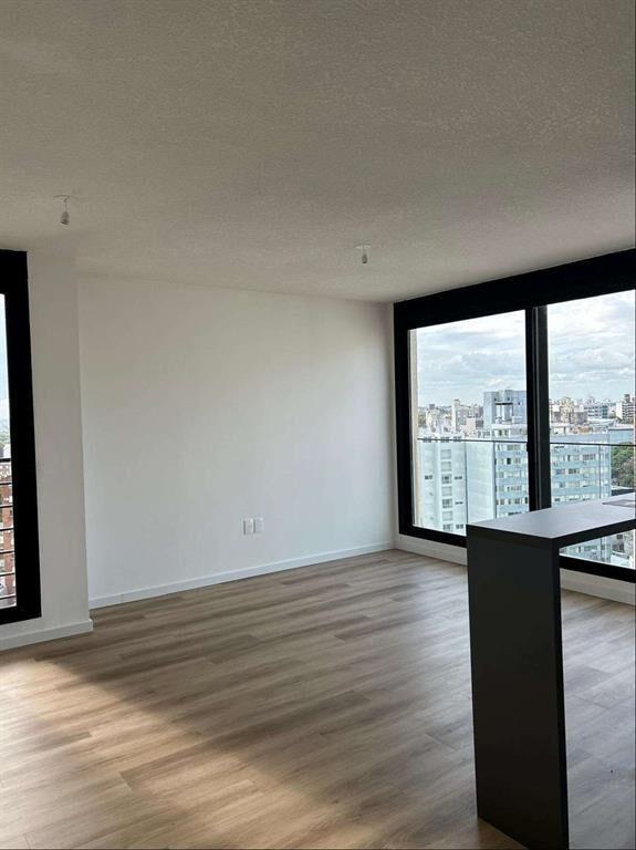 APARTAMENTO EN ALQULILER 2 DORM CON GARAGE