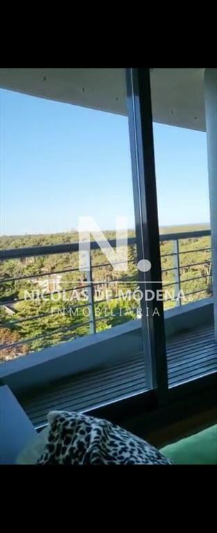 Se vende espectacular departamento, de 2 Balcon