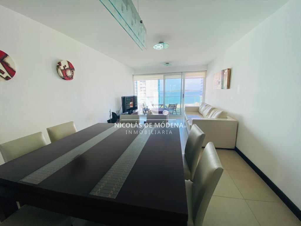 Departamento de 3 dormitorios en Mansa Punta del