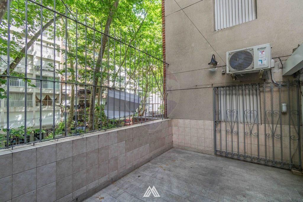 Venta apartamento Pocitos 4 dormitorios / garaje