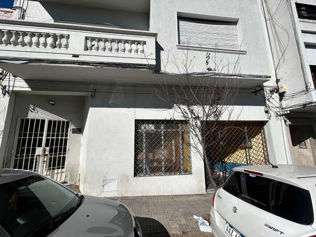 VENDO LOCAL COMERCIAL / DEPOSITO EN CORDON SUR